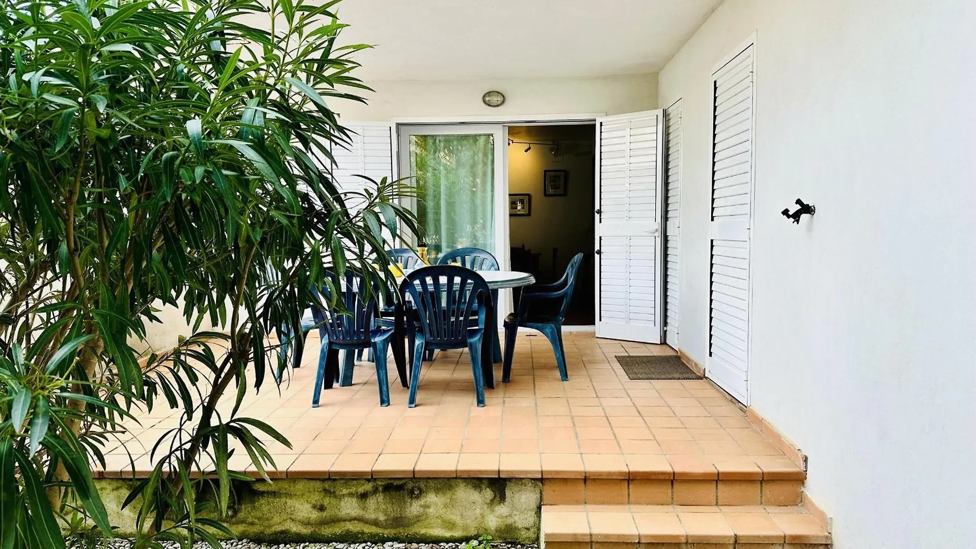 3277 Platja 6 112 , En 1ª Linea De Playa, La Mas Espaciosa De Roses. Disfrutara Del Olor Del Mar, De La Arena Bajo Sus Pies, Del Aire. . . - Es-258-17 Apartment